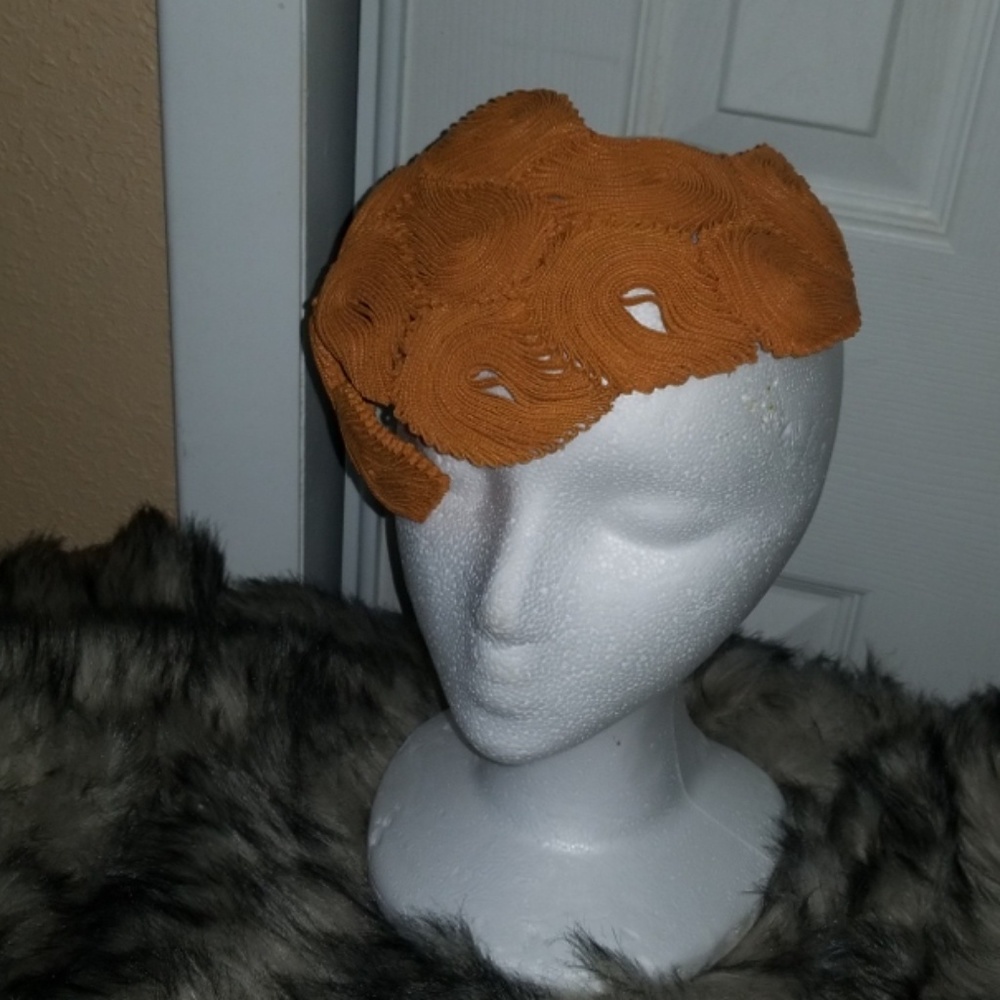 Headpiece - image 1